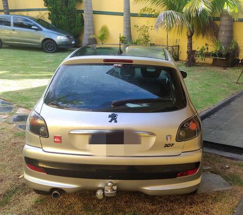 PEUGEOT 207 1.6 QUIKSILVER 16V FLEX 4P MANUAL PEUGEOT 207 1.6 QUIKSILVER 16V FLEX 4P MANUAL